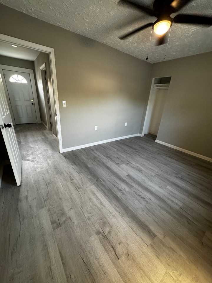 412 E Union St #412REAR - Photo 7 of 11
