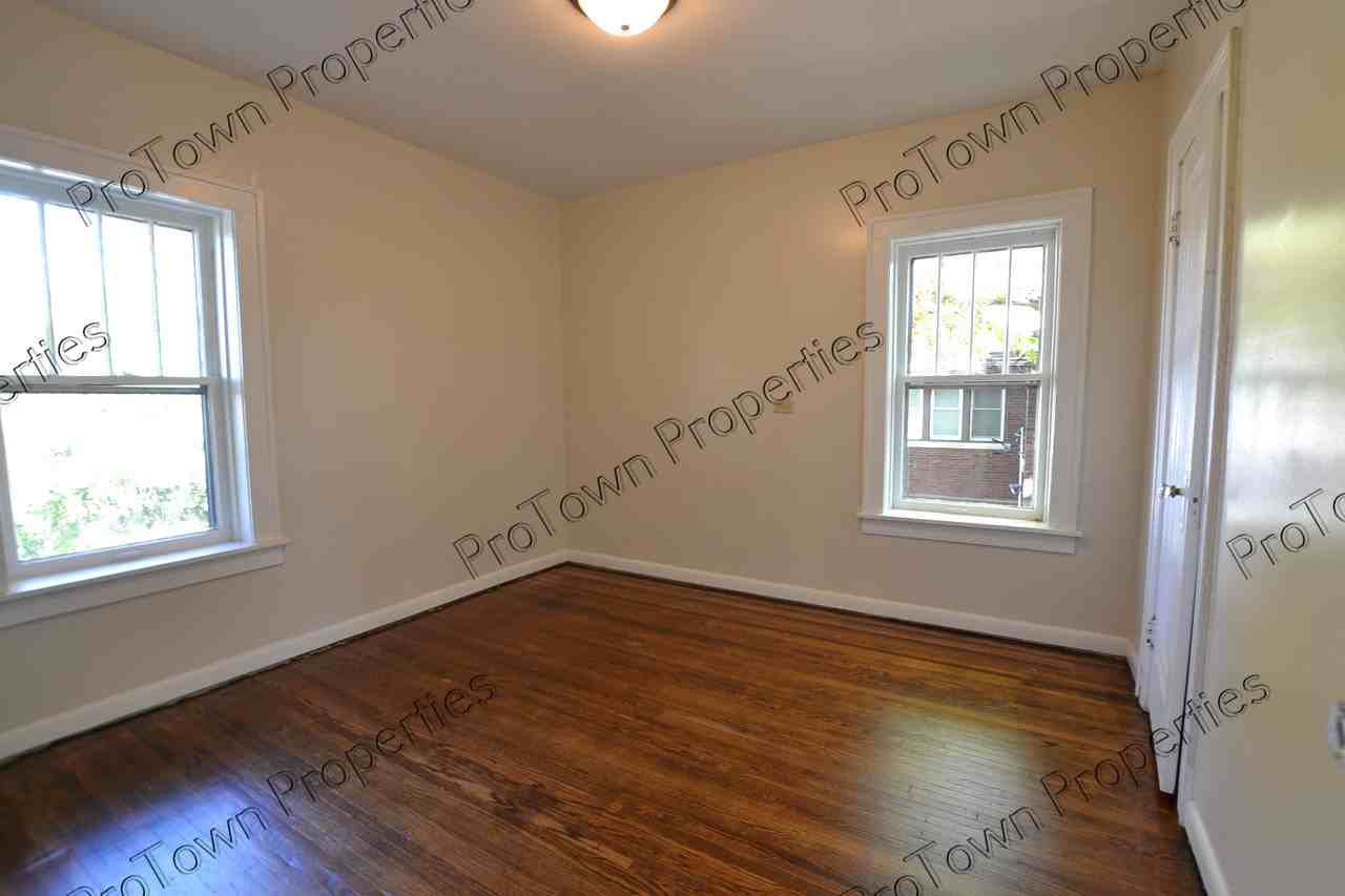 757 Jasper Street #2E - Photo 3 of 8