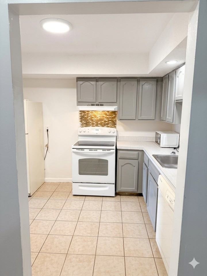80 Claudia Dr #369 - Photo 3 of 9