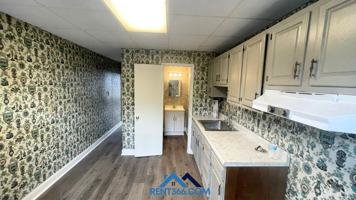 featured image of 929 Centre St