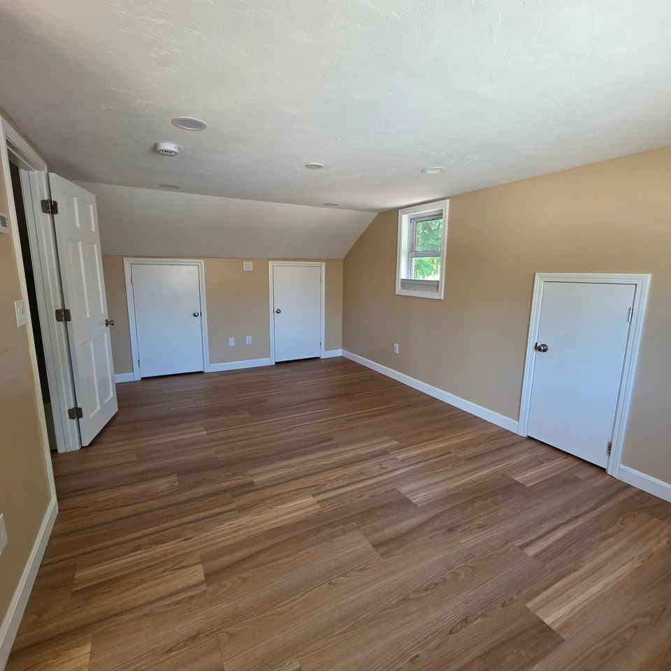 27 Carver St - Photo 5 of 8