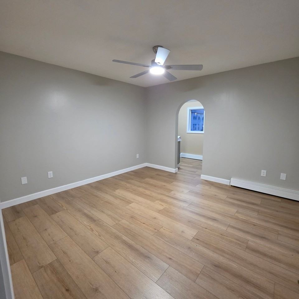27 Carver St - Photo 7 of 8