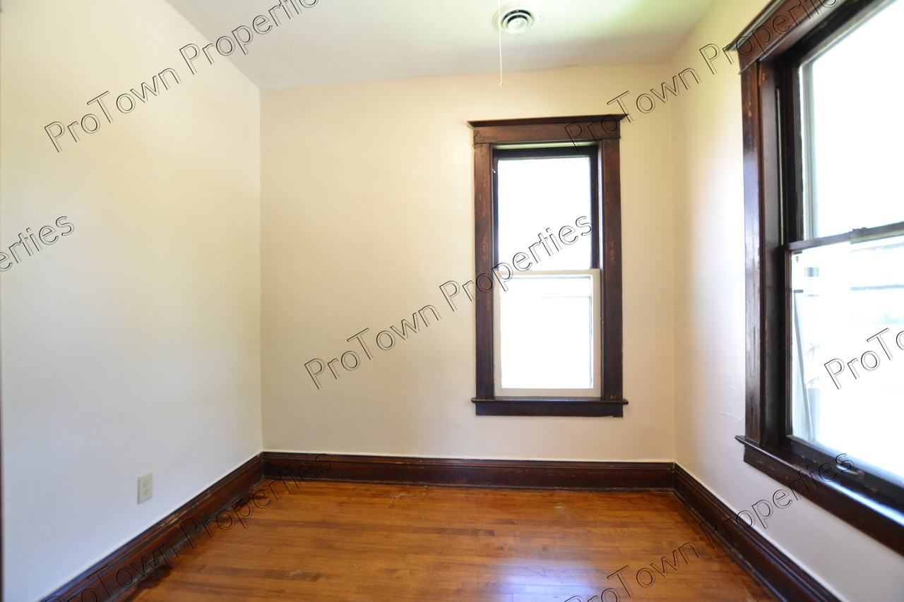 835 North Broadway Street #2 - Photo 3 of 10
