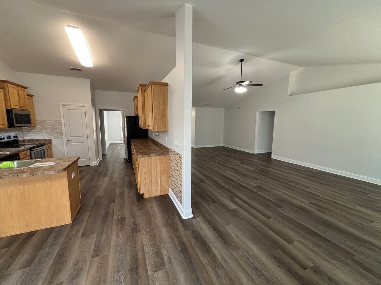 213 De Jan Rd - Photo 4 of 18