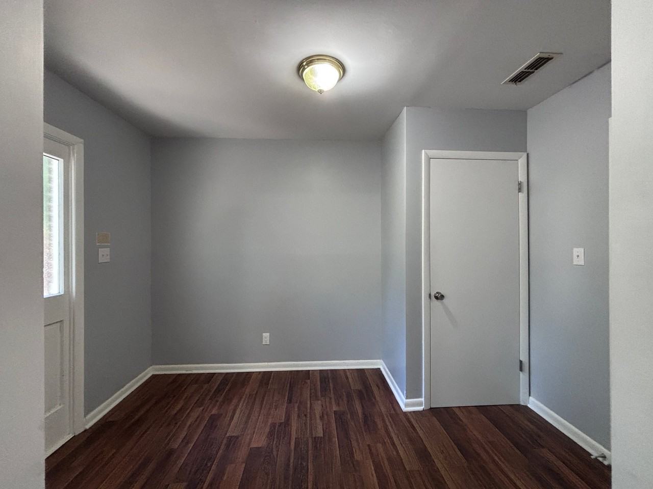 1632 Barber Ave - Photo 4 of 20