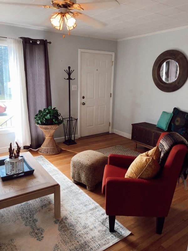 855 E St - Photo 2 of 22