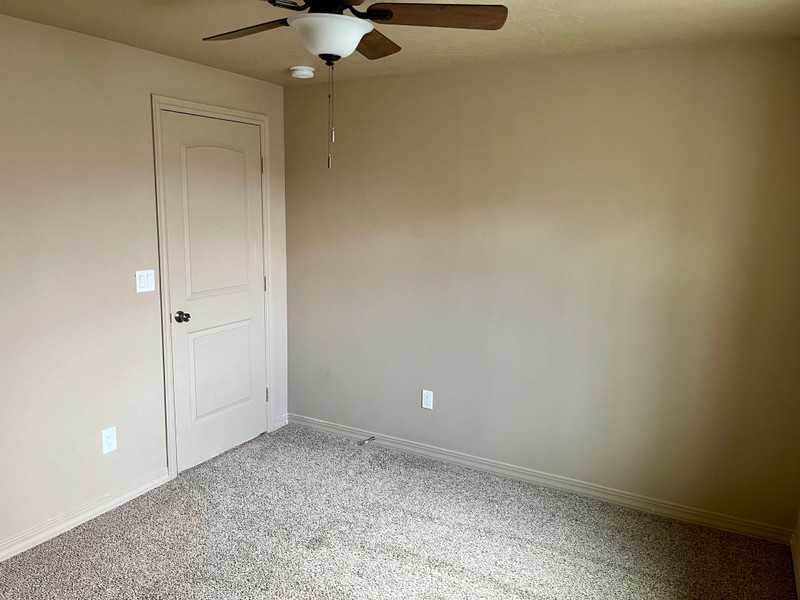 2658 Sw #2 - Photo 6 of 14