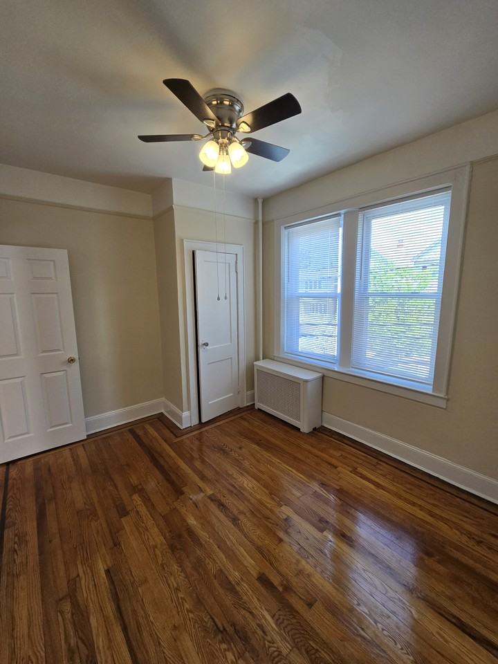 46 Kelly Parkway #204 - Photo 4 of 9