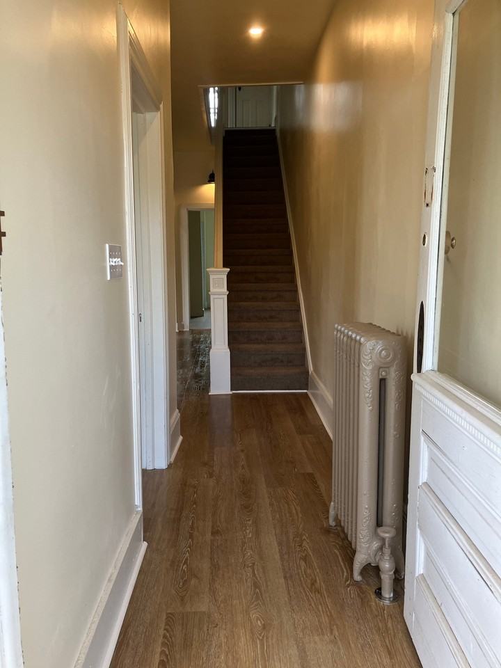 348 N 8th St - Photo 3 of 20