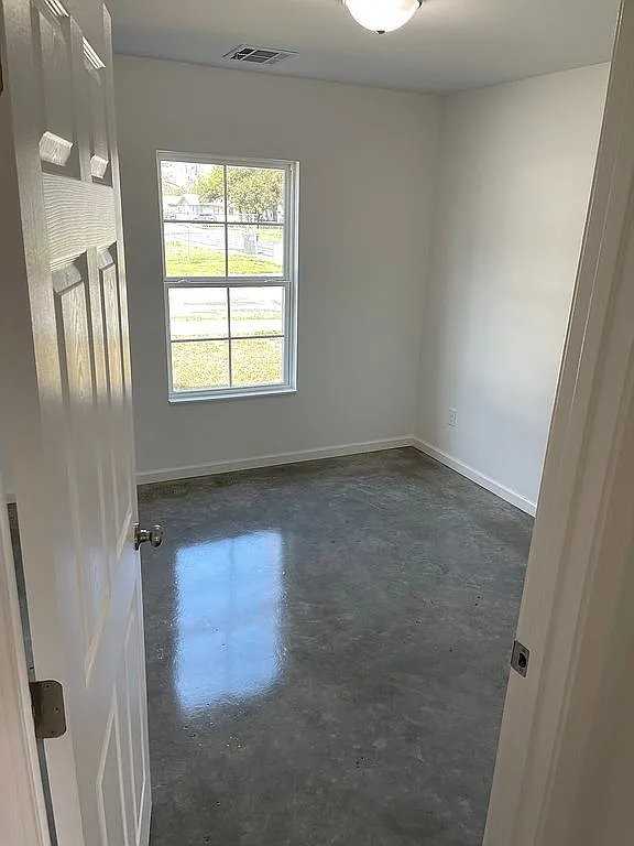 714 Huval St - Photo 7 of 9