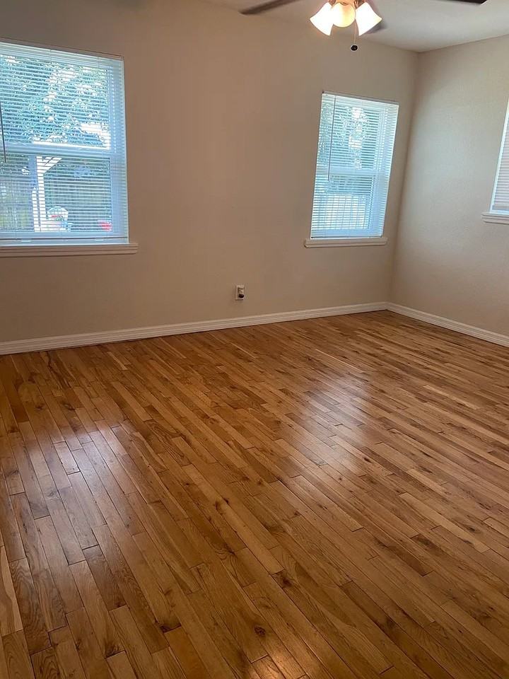 515 E Adalee St - Photo 3 of 10