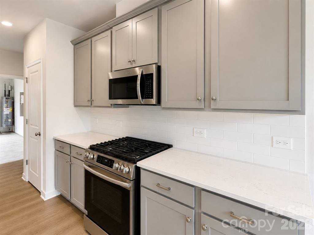579 Cape Cod Way - Photo 2 of 9