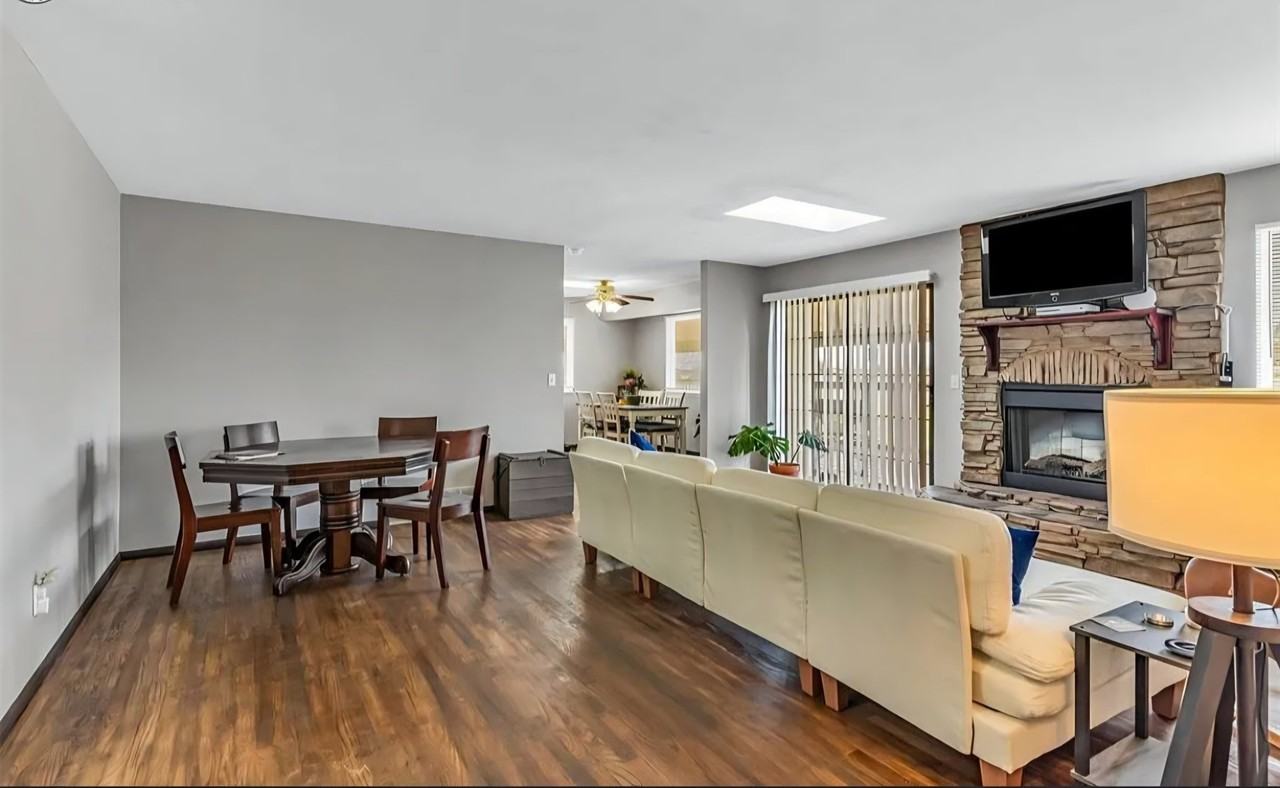 217 W Linden Ave - Photo 4 of 19