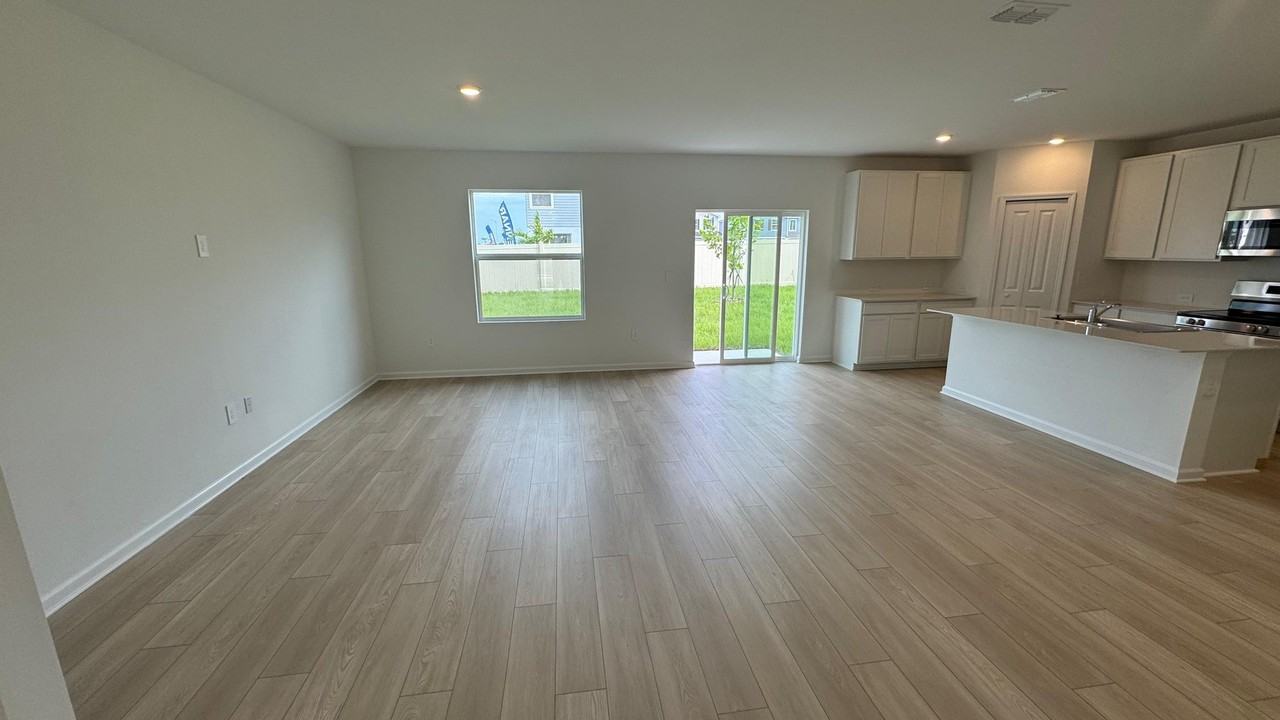 6204 Botticella Blvd - Photo 3 of 14