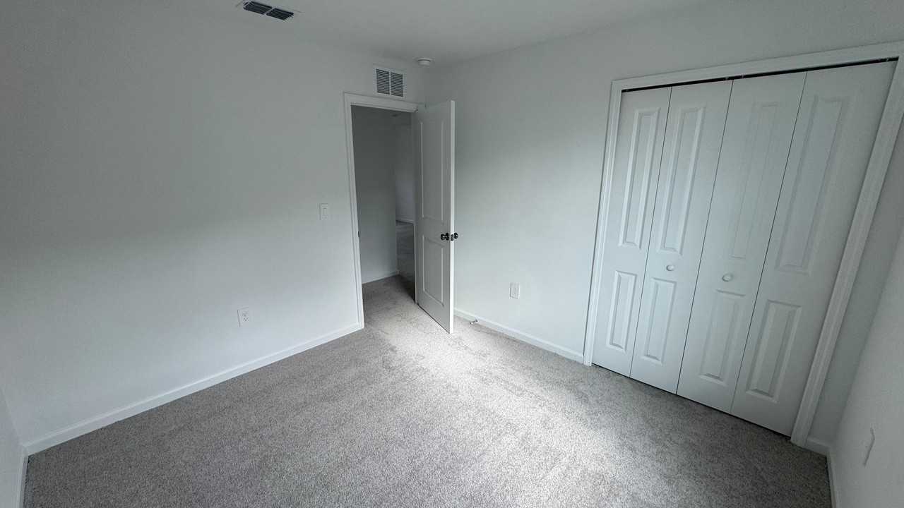 6204 Botticella Blvd - Photo 7 of 14