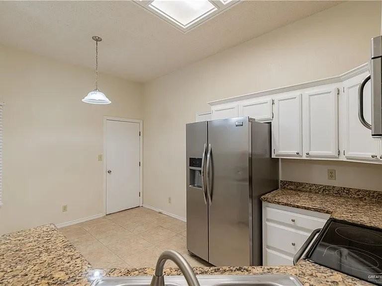 7508 N 22nd St - Photo 6 of 13