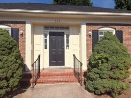 featured image of 509 Highland Park Dr #2