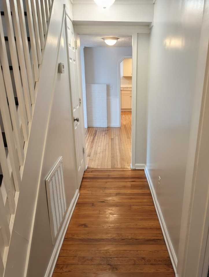 447 Toytown Rd - Photo 2 of 9
