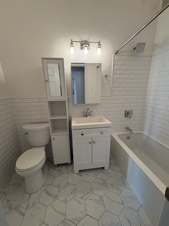 129 Saint Marks Pl #2 - Photo 4 of 12