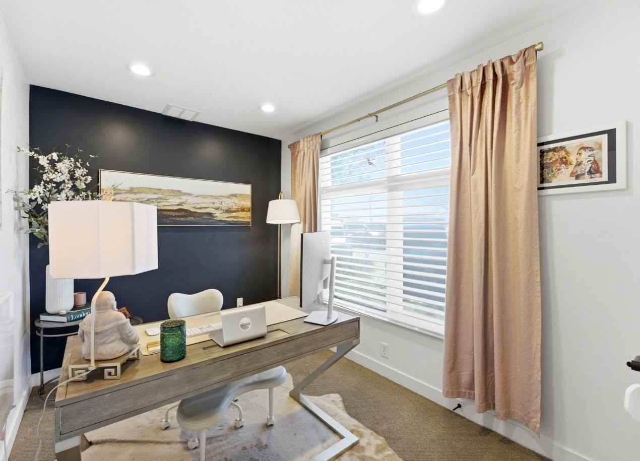 275 Westsouth #5 - Photo 4 of 20