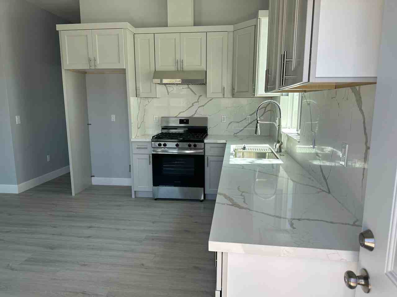 13482 Sioux Rd - Photo 2 of 11