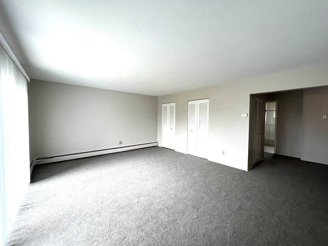 2859 E Maple Rd #15 - Photo 3 of 15