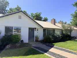 featured image of 237 N Main St #1