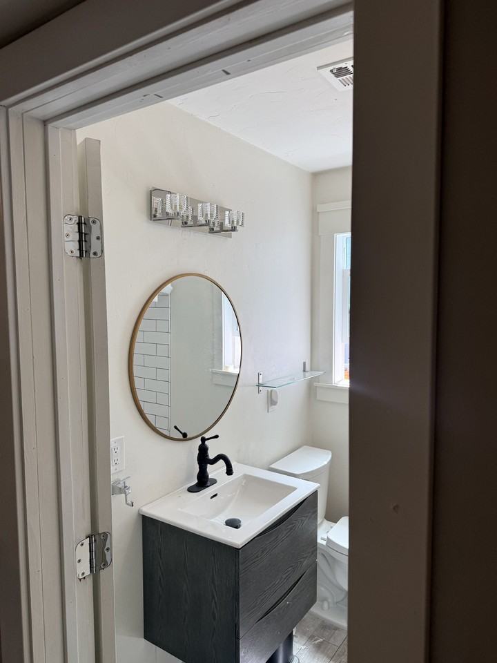 237 N Main St #1 - Photo 6 of 11