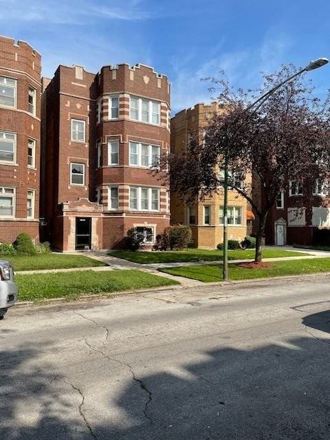 7947 S Vernon Ave #3