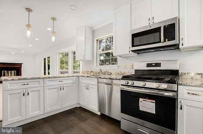 6124 Valley View Dr - Photo 6 of 20