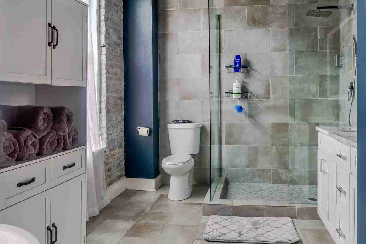 2311 Morris Ave - Photo 5 of 16