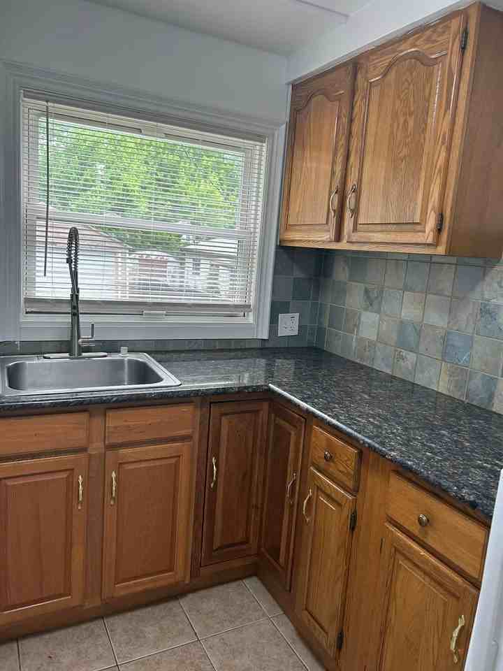 26274 Mcdonald St - Photo 4 of 12