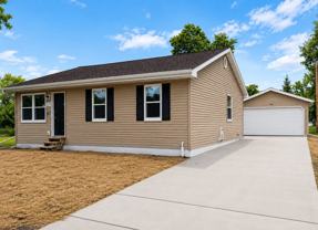 1128 Lyndon St - Photo 1 of 1