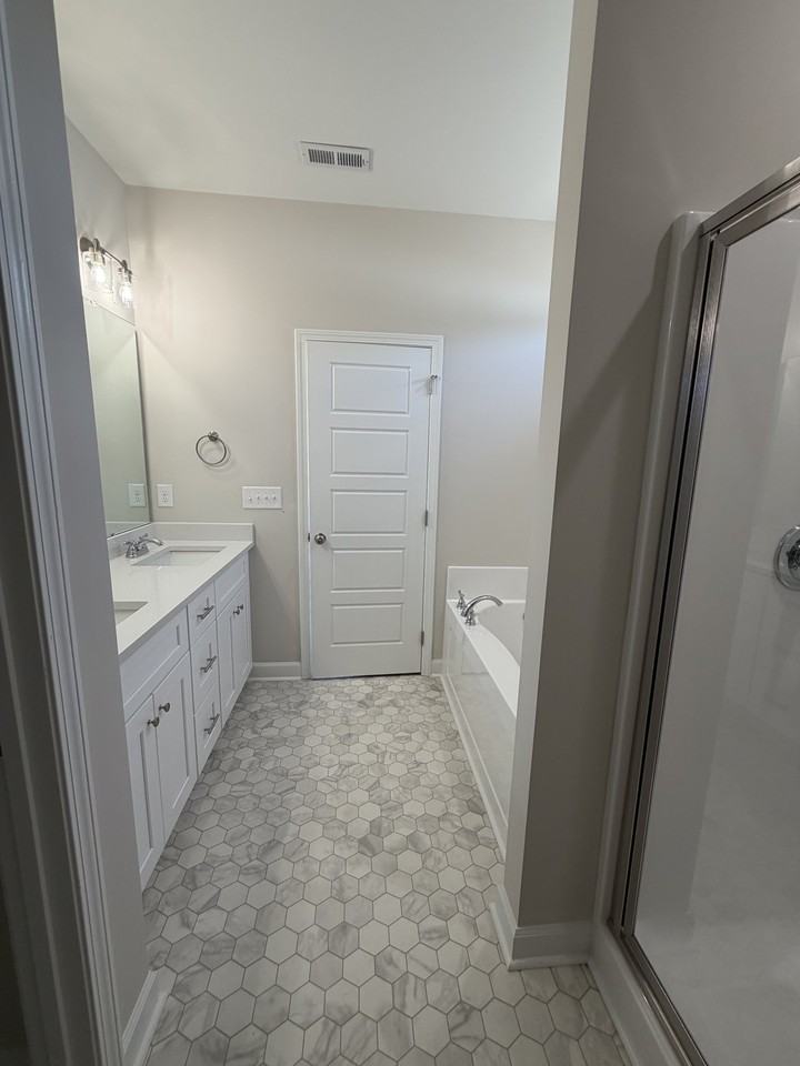 405 Creeks Edge Dr - Photo 7 of 10