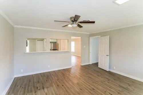 3827 Cornish Ave - Photo 2 of 9