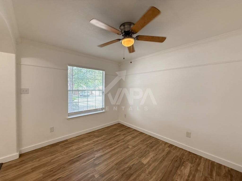 9218 Everton - Photo 6 of 20