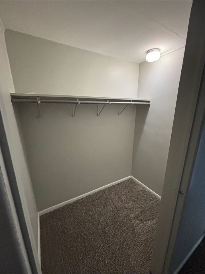 710 S Main St - Photo 7 of 12