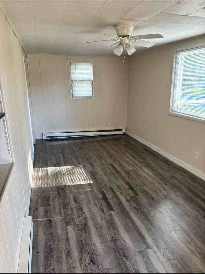 710 S Main St - Photo 4 of 5