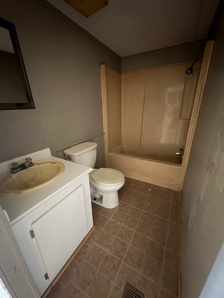 139 Landing Ln #139 - Photo 6 of 7