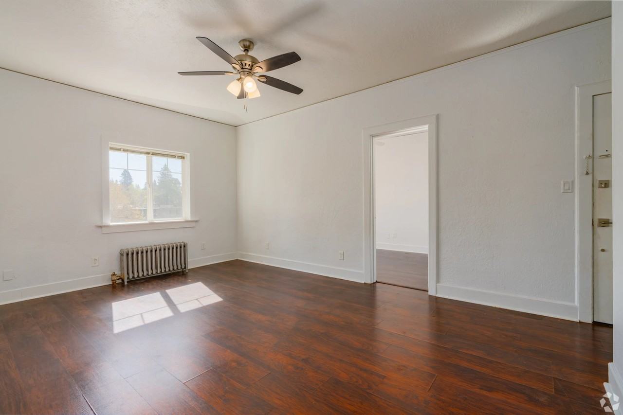 127 Almond St #127-5 - Photo 5 of 6