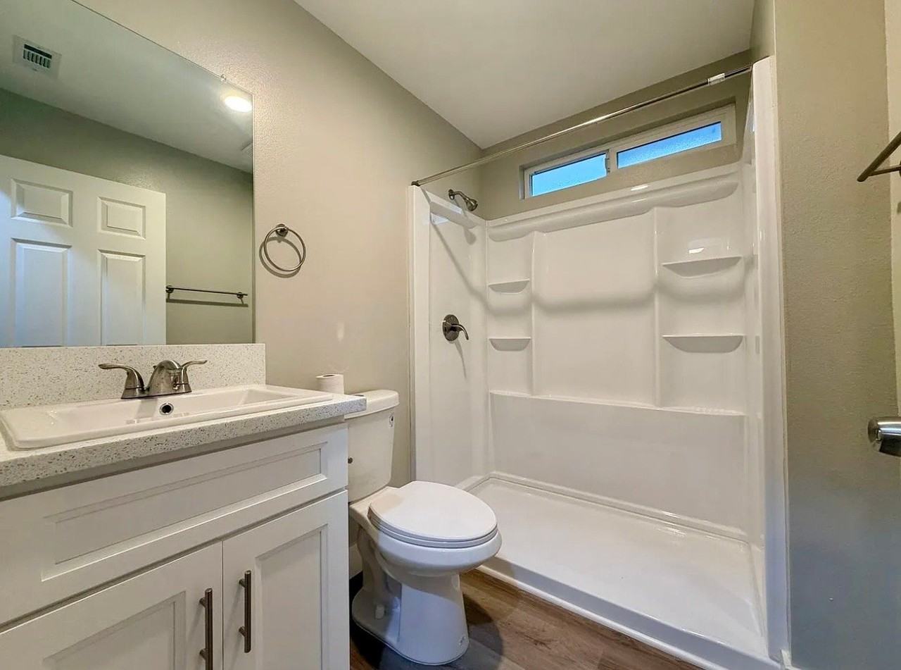 1550 N Pershing Ave - Photo 6 of 17