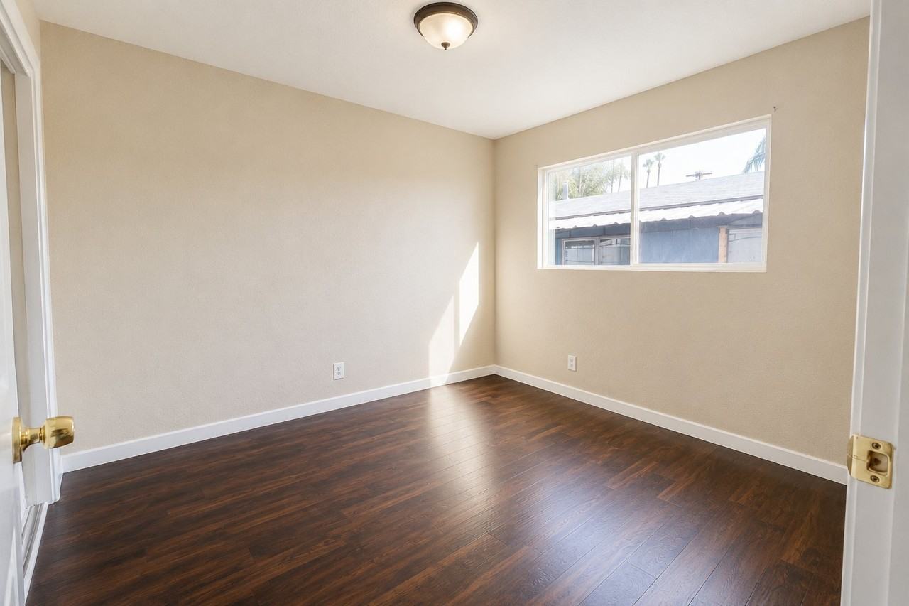 3517 J St #3523 - Photo 2 of 4