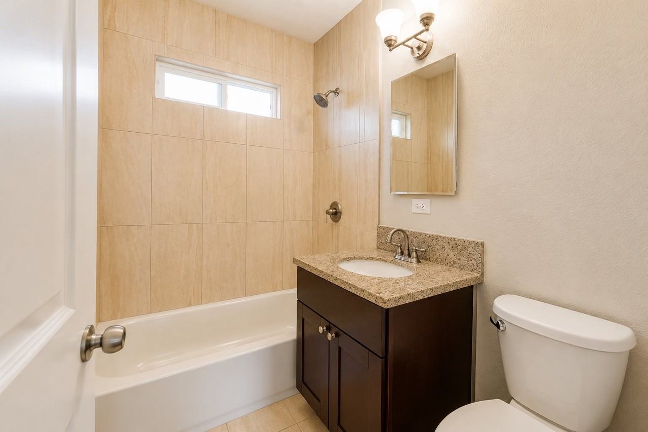 3517 J St #3523 - Photo 4 of 4
