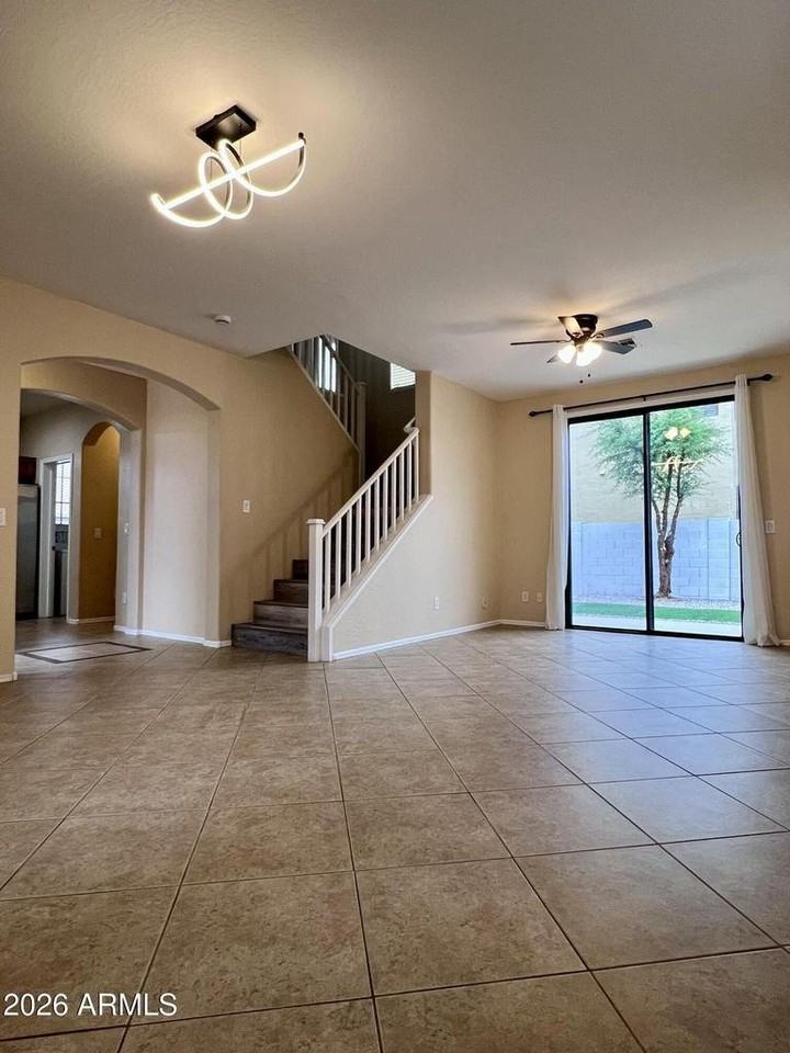 2367 W Jake Hvn - Photo 3 of 18