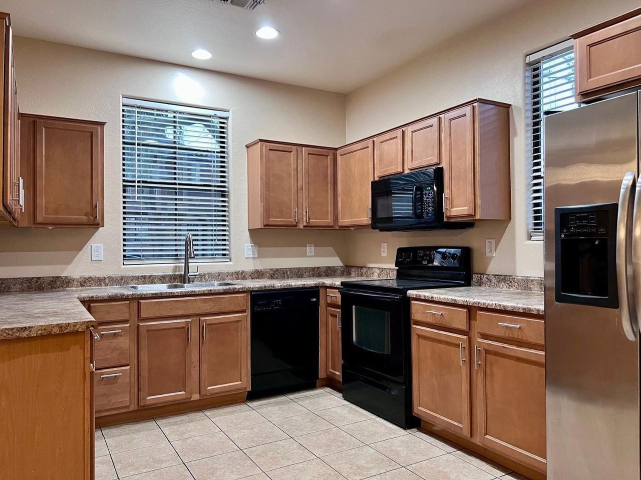 2367 W Jake Hvn - Photo 4 of 18