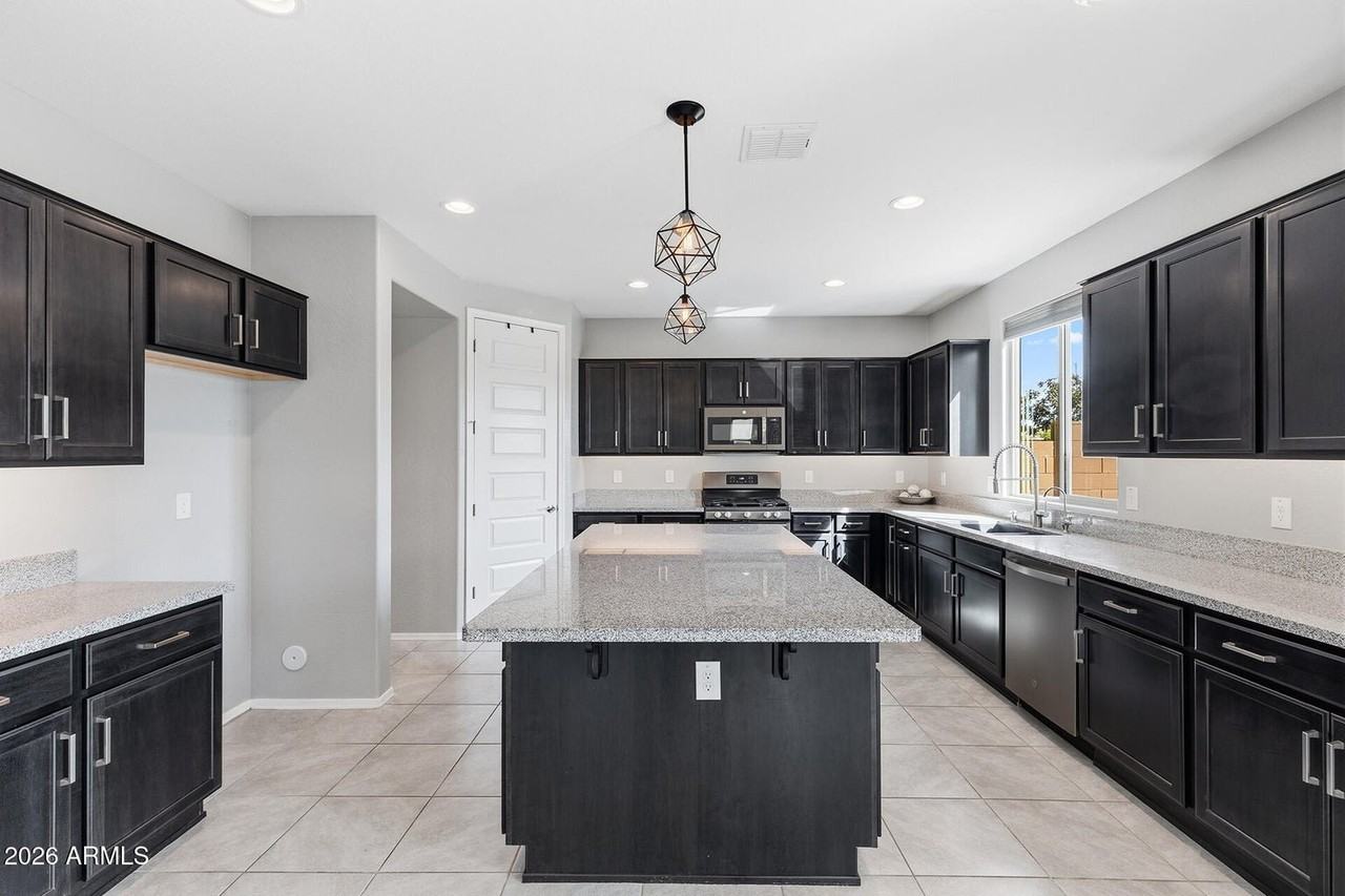 22477 N 95th Dr - Photo 5 of 20