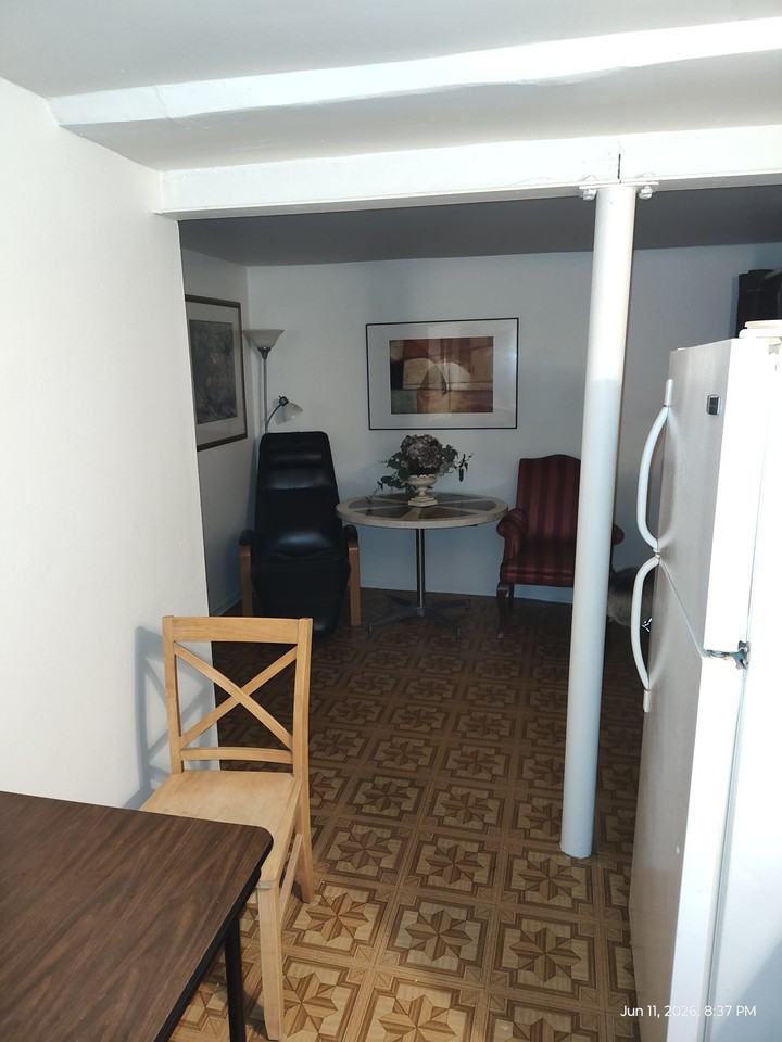 8012 N Oriole Ave #G - Photo 5 of 5