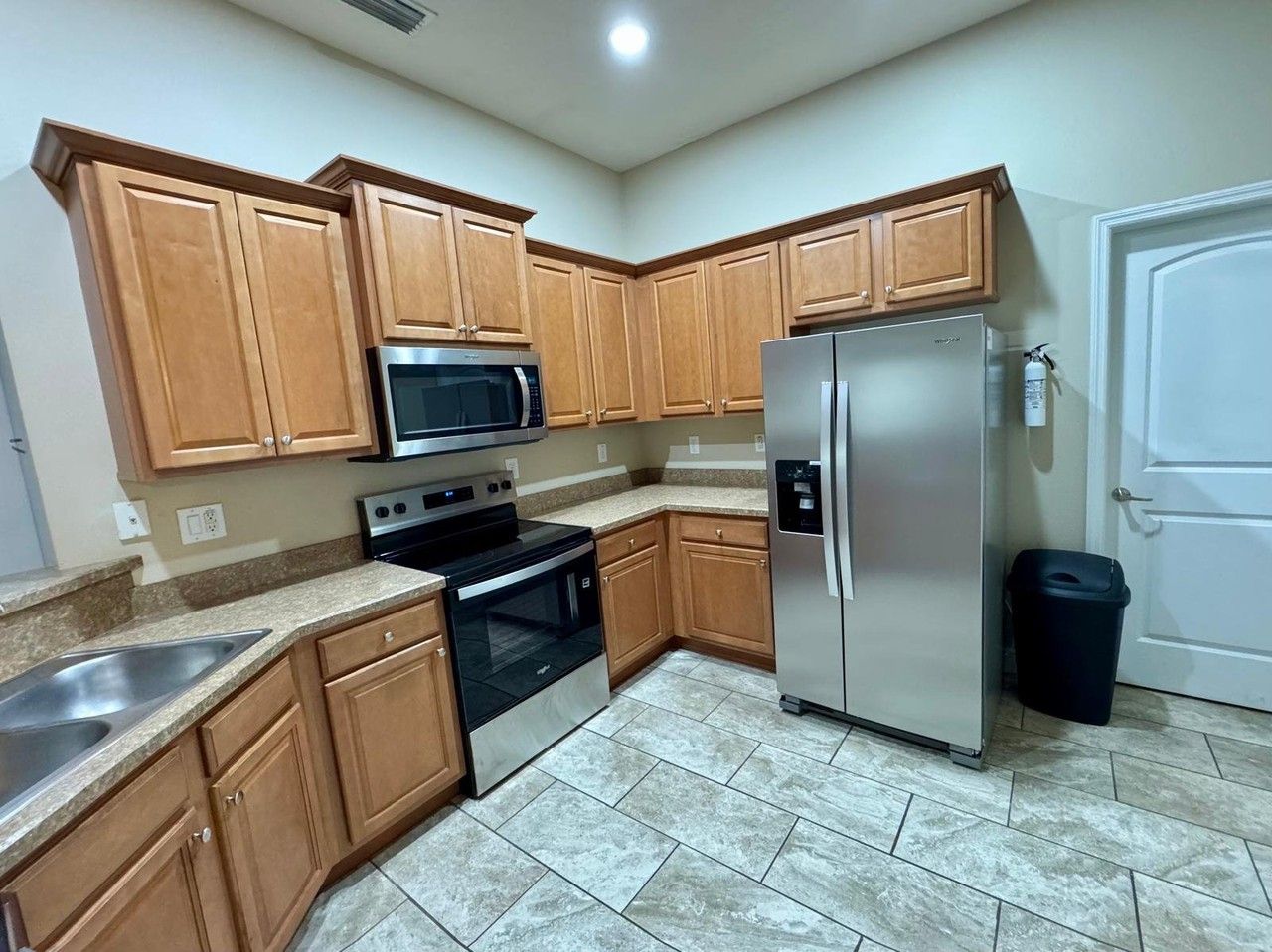 6074 Serene Pl - Photo 4 of 13