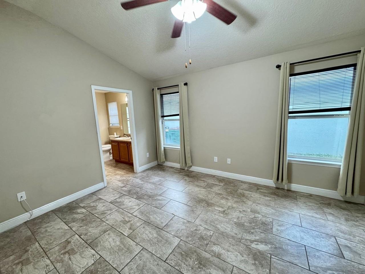 6074 Serene Pl - Photo 5 of 13