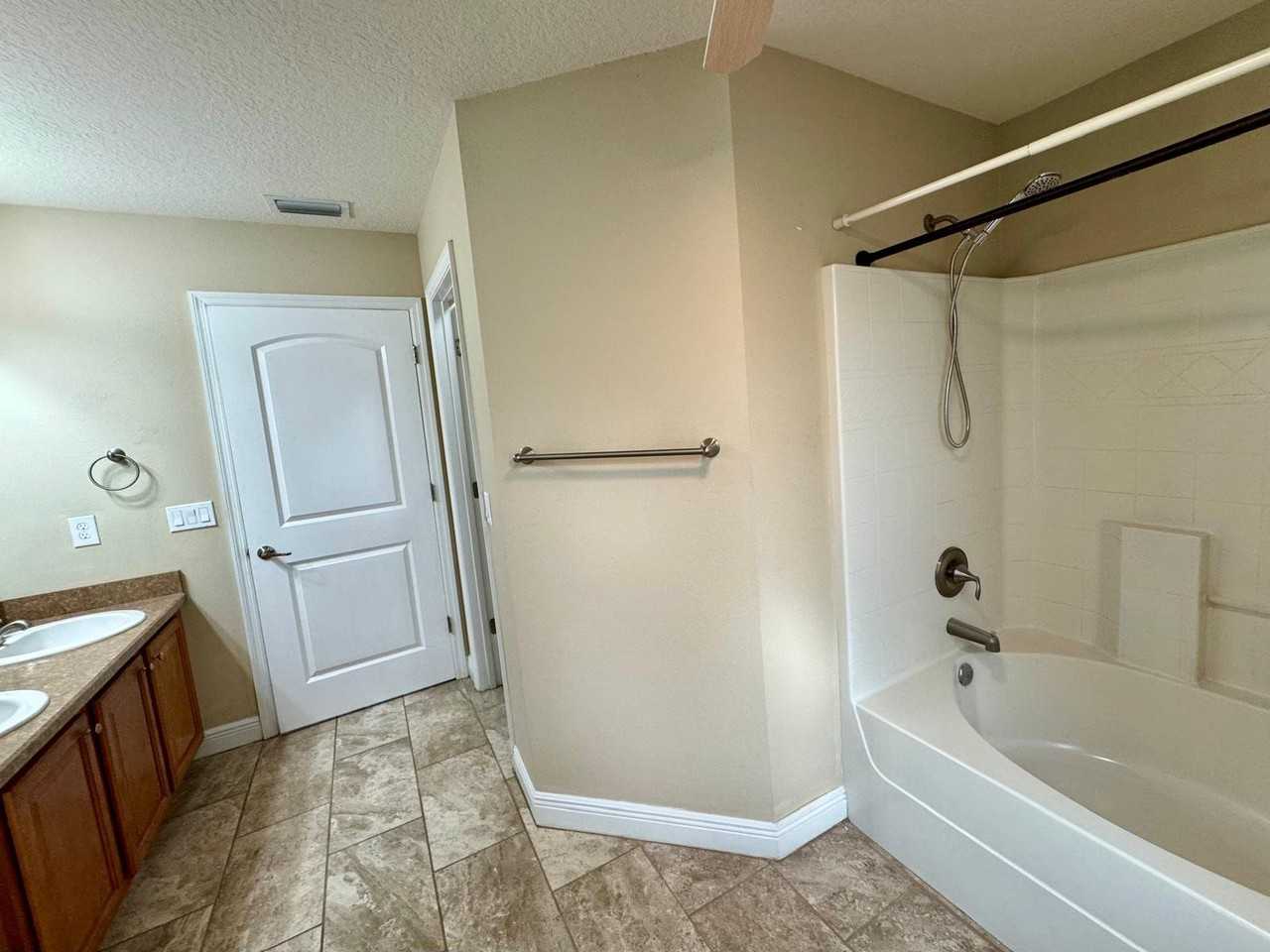 6074 Serene Pl - Photo 7 of 13